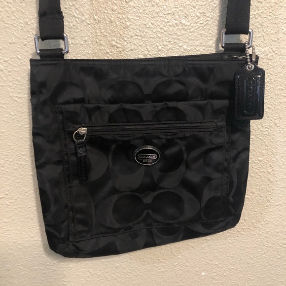 Coach Handbags - COACH bag